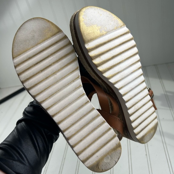 Coach and Four Banno Metallic Gold Wedge Strappy Sandals Women’s Size 8 - Picture 8 of 12